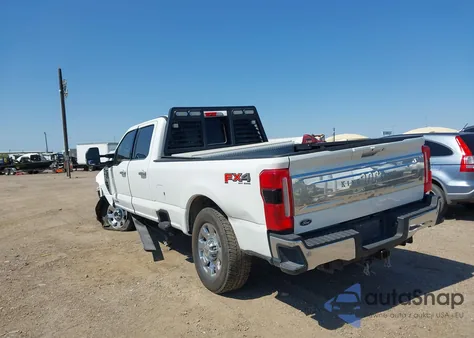 2023 Ford F-350 King Ranch из США, поврежденный, VIN 1FT8W3BM3PED98143